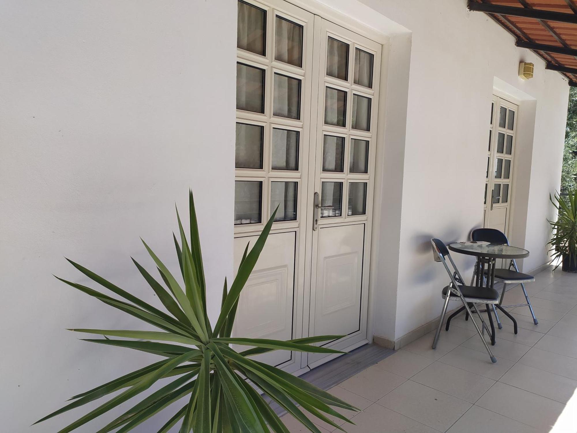 Retzos Rooms Himara Zewnętrze zdjęcie